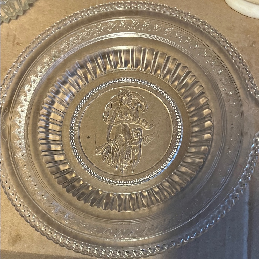 Elegant Clear Glass Decorative Plate
Victorian Handle plate Cupid